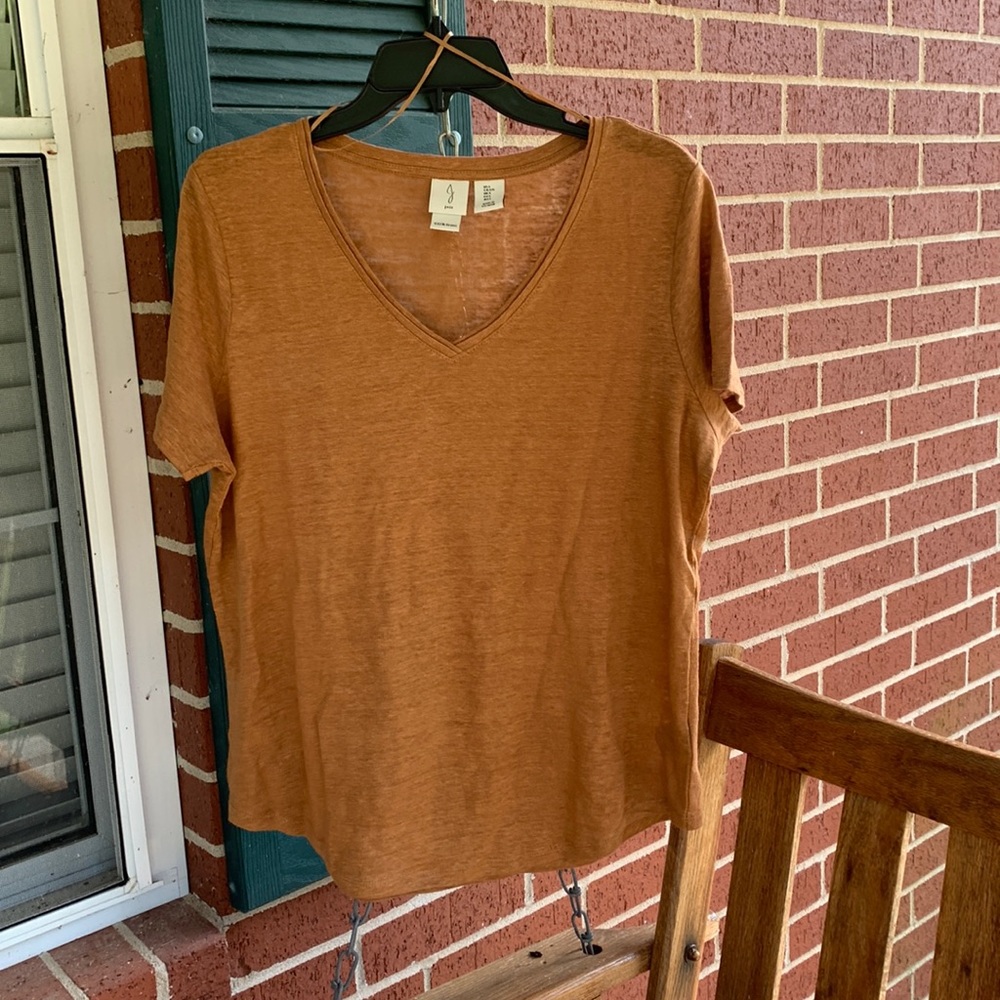 Linen V-Neck